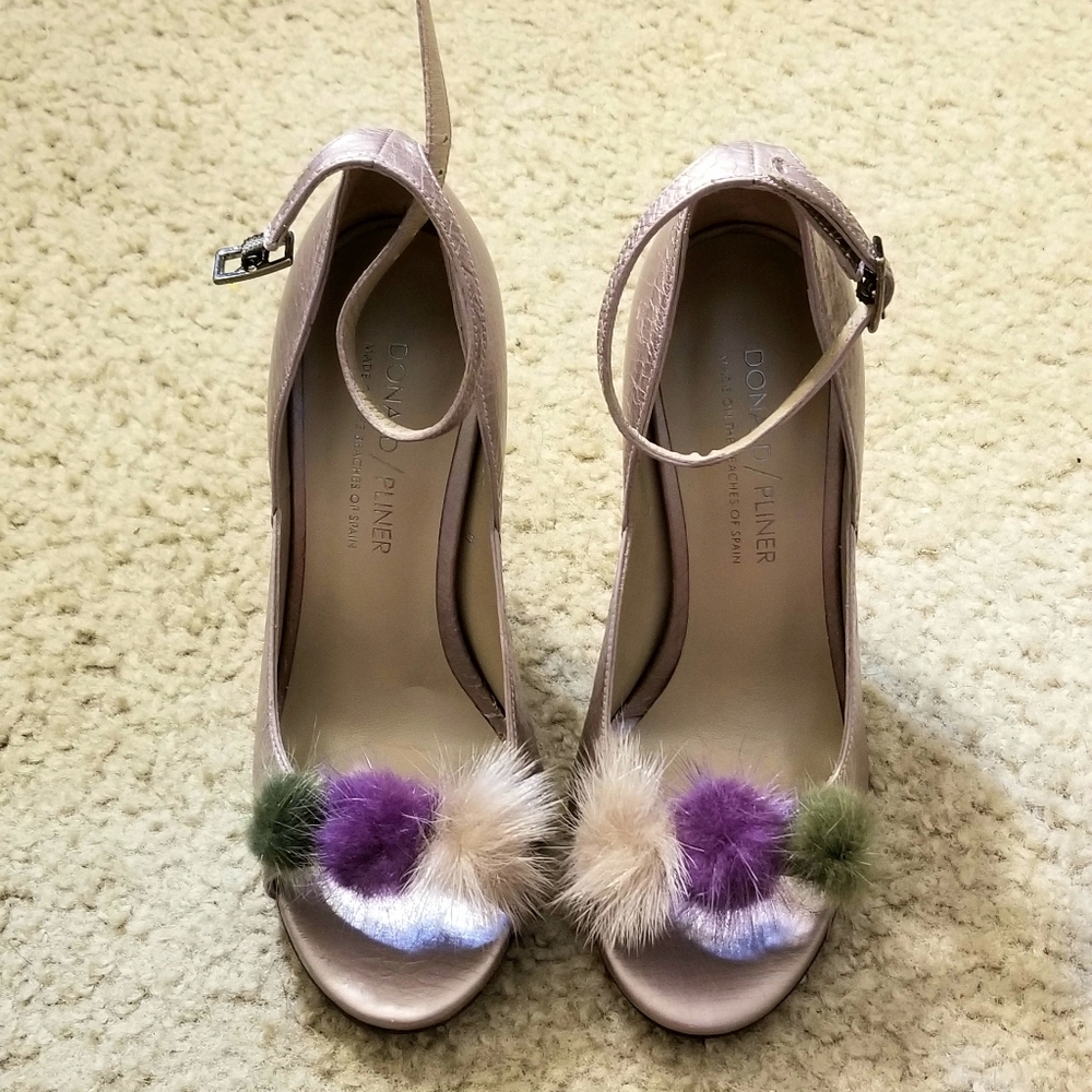 Donald Pliner Heels